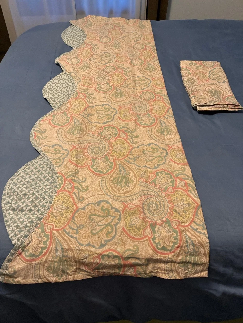 Waverly Scalloped Edge valances set of 2